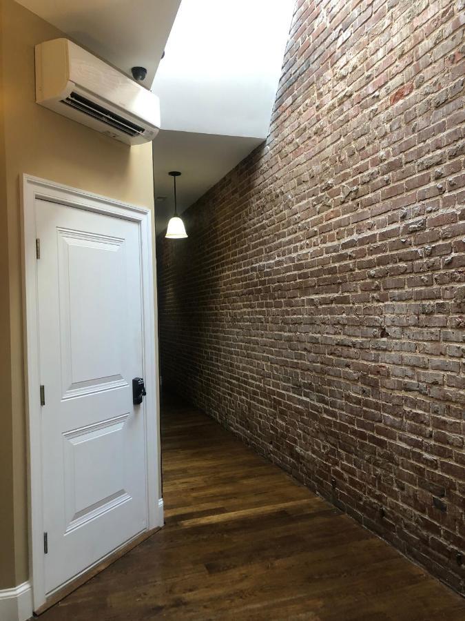 Suites At 249 Culpeper Exterior foto